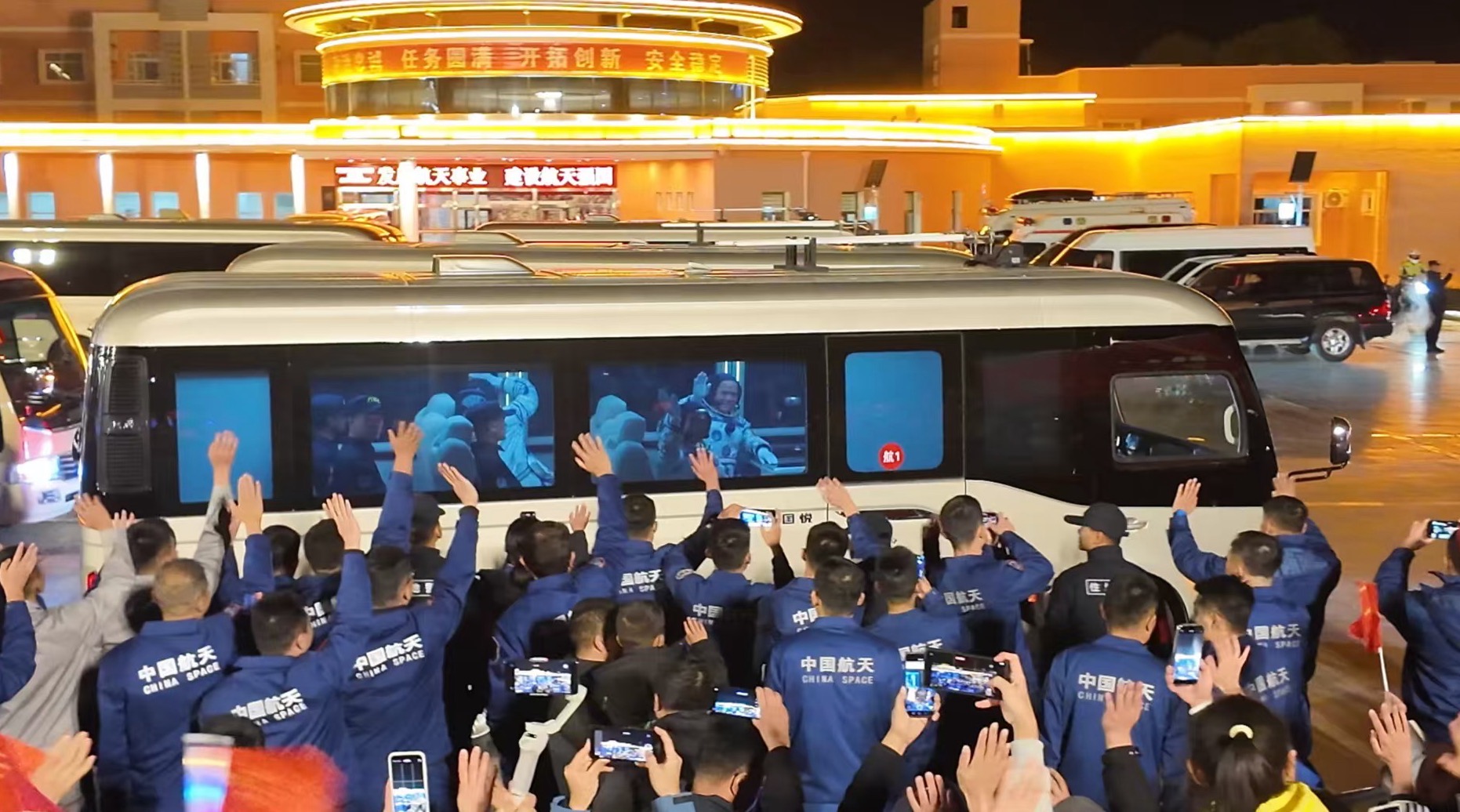 1762431489887456.jpg 1762431489887456.jpg